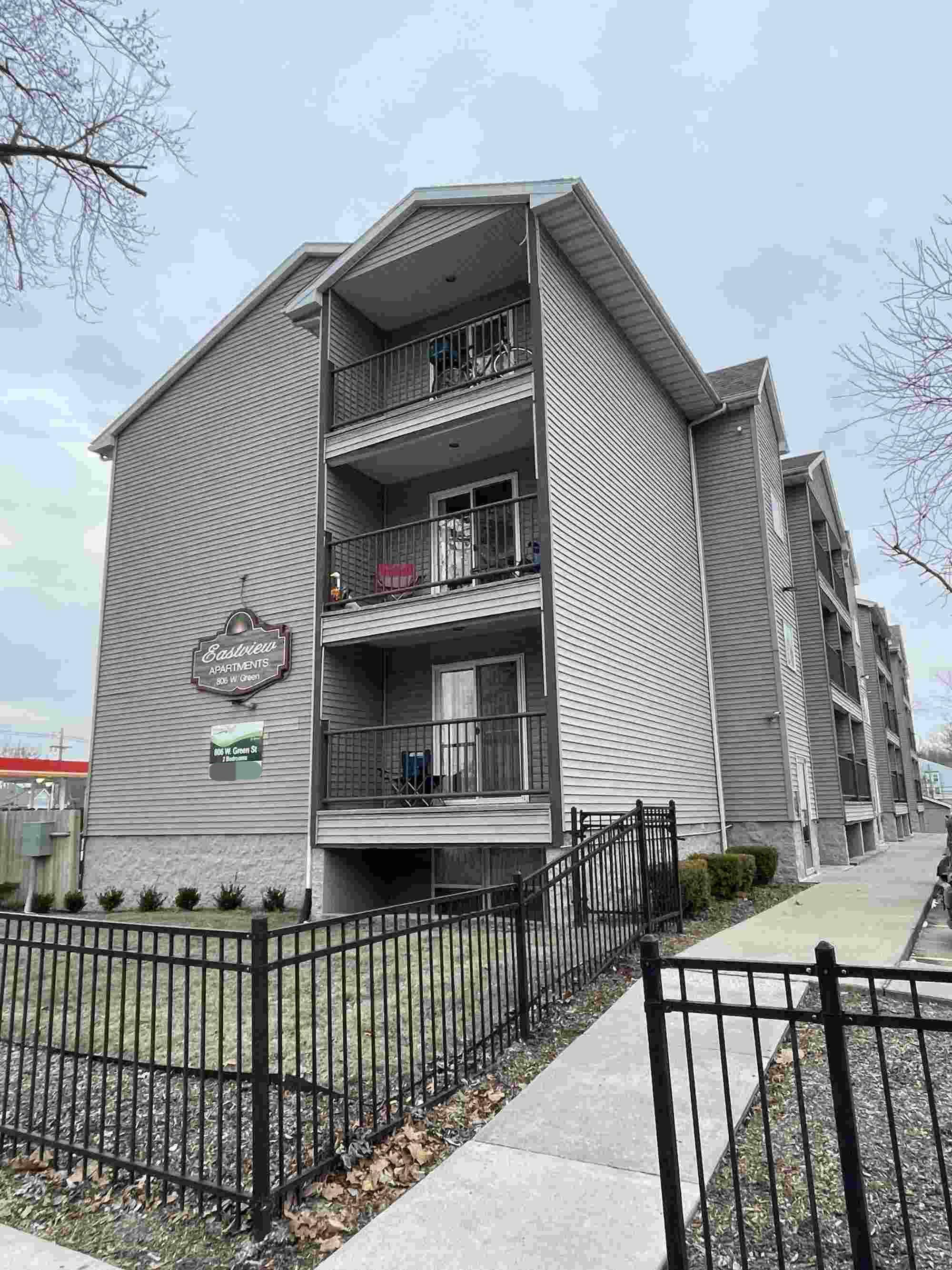 806 W Green St Urbana IL
