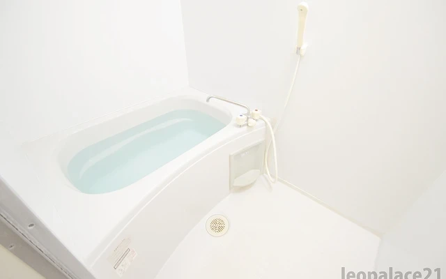 レオパレスヴィルヌーブ 3