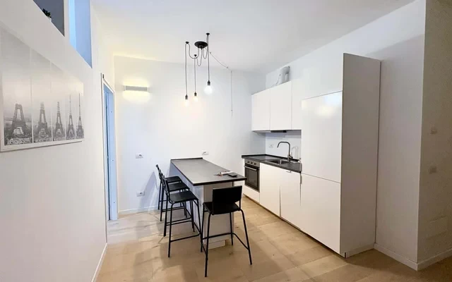 Trilocale moderno in affitto – Viale Bacchiglione, Milano (zona M3 Brenta) 2