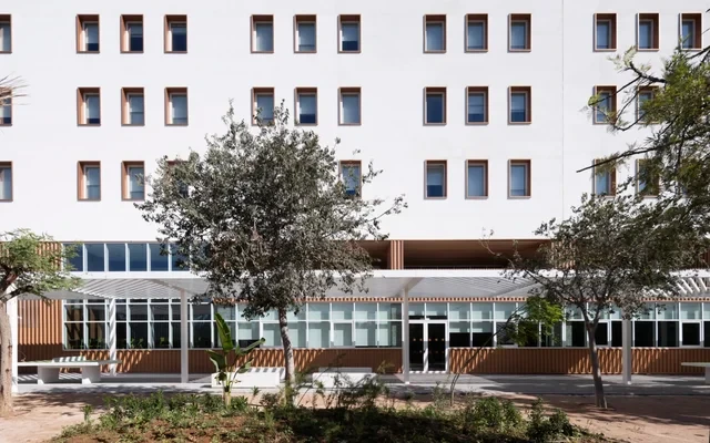 Camplus Valencia Tower 0