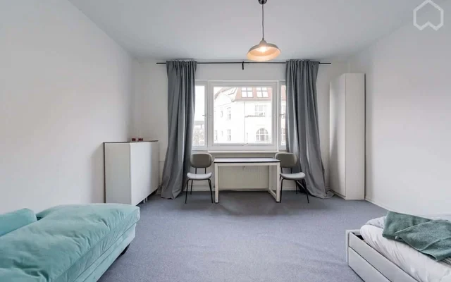 City apartment next to the famous Kurfurstendamm 0