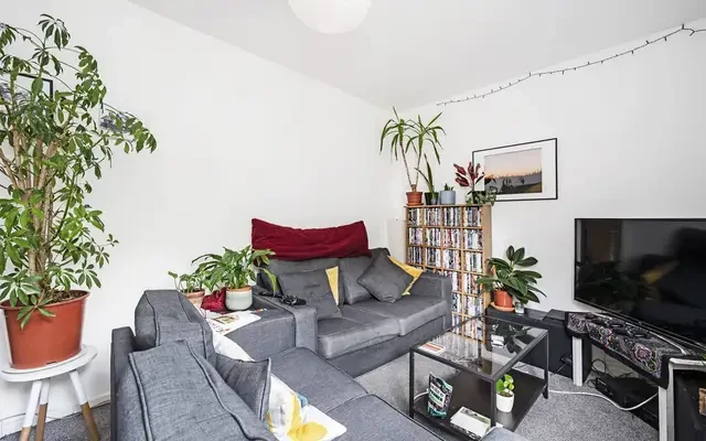 Chichester Road, Little Venice, W2 4