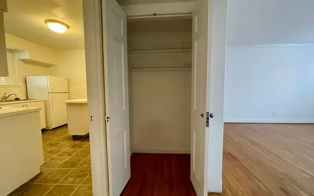 2 Bed-1 Bath in Clayton Schools near WashU & Hwy 64/40/170 1