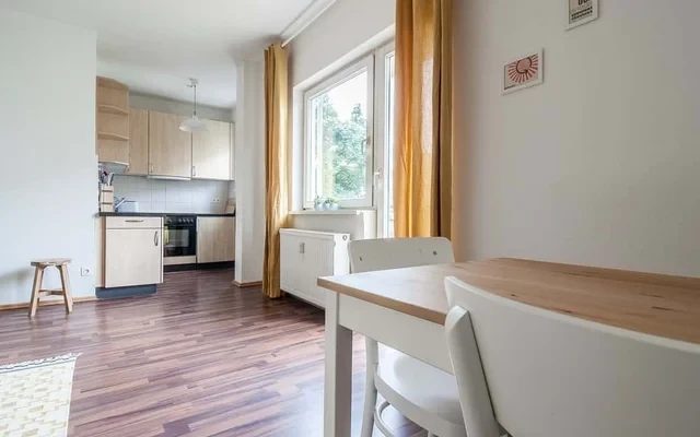 Sheila: Studio Apartment mit Balkon in Charlottenburg 4
