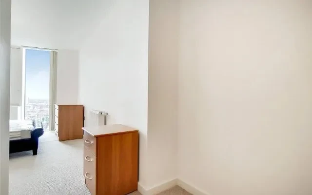 LH-158 High Street 4