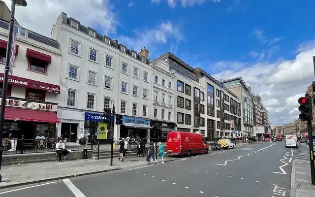 Brompton Road 4589# 1