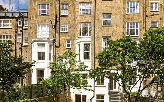 Somerset Court, Kensington 1