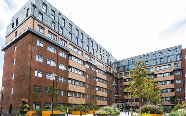 Queens Court 3