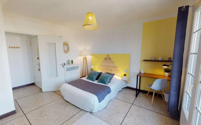 Comfy double bedroom in Lemasson 2