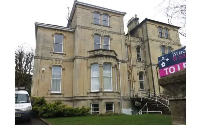 Clifton  Bristol, BS8 2SH, United_kingdom 1