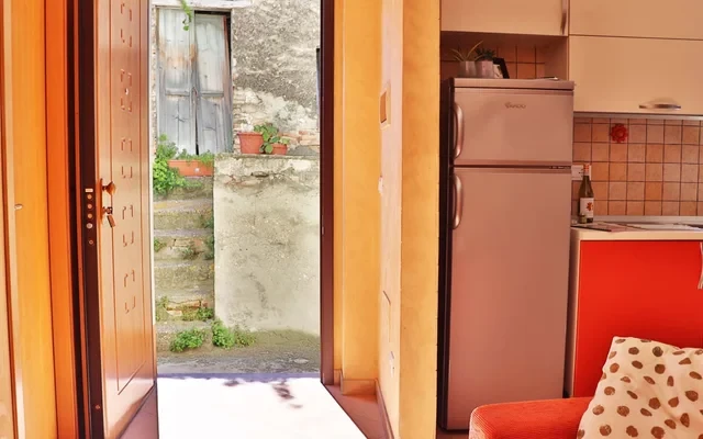 Sotto al Portico 2