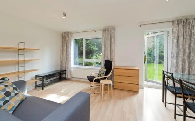 LH-Greyhound Road - London student accommodation