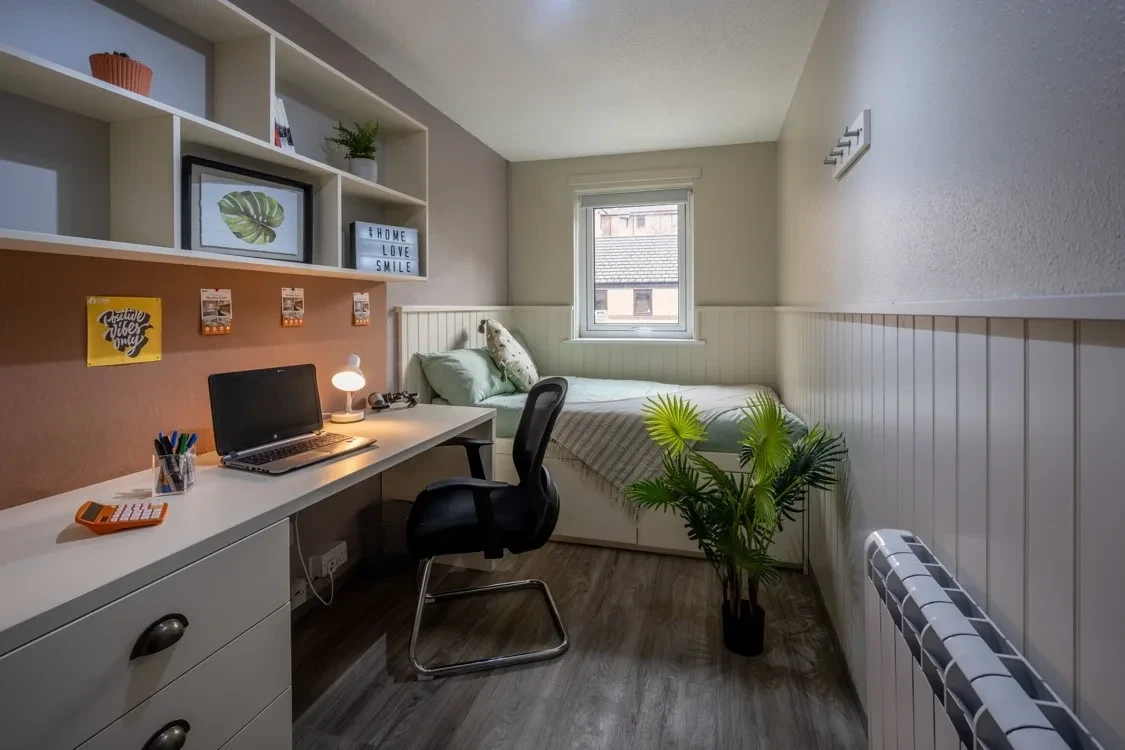 6 Bed Townhouse Standard