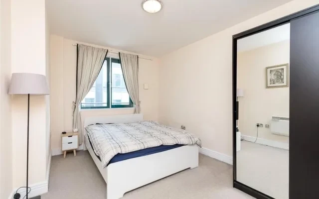 LH-Londinium Tower 4