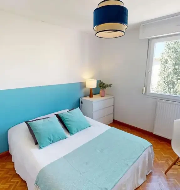 Inviting double bedroom in Gerland