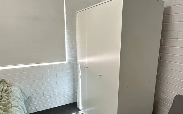 341-342 Anzac Parade 1