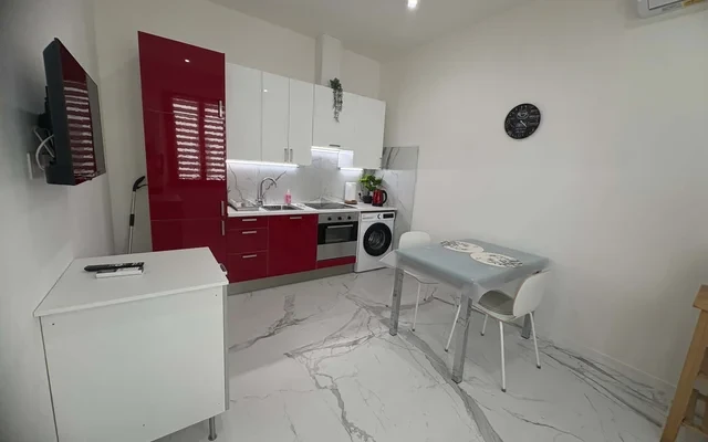 NICE Rooms Piazza S.Jacopino 3