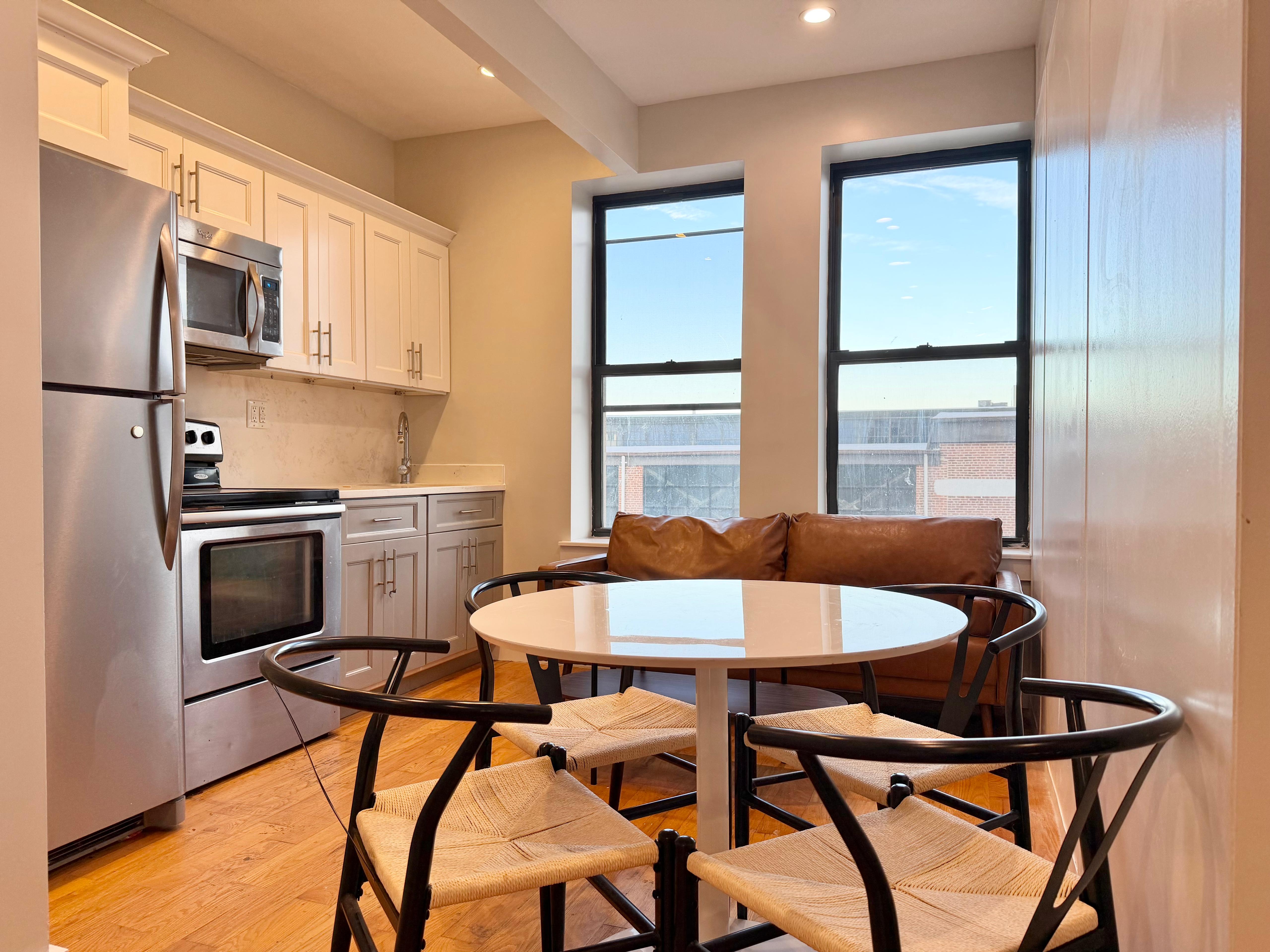1109 36th avenue, Astoria