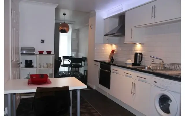 Summer Street, Southville, Bristol, BS3, UK 2