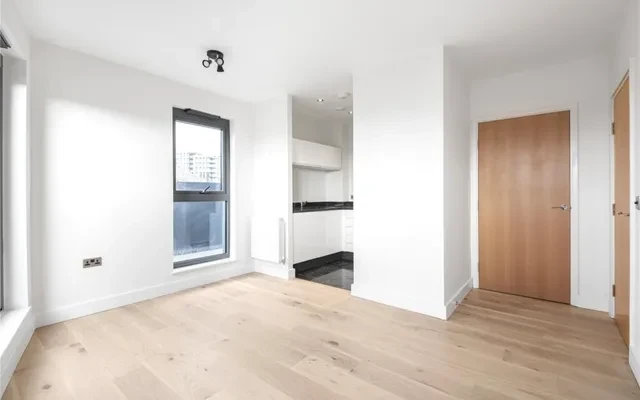 LH-Green Lanes Walk - London student accommodation
