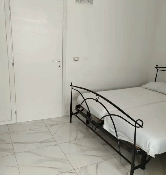Casa Indipendente in Via Massimo D'Azeglio 4, Desenzano del Garda (BS)