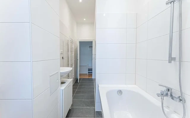 Studio Apartment 2