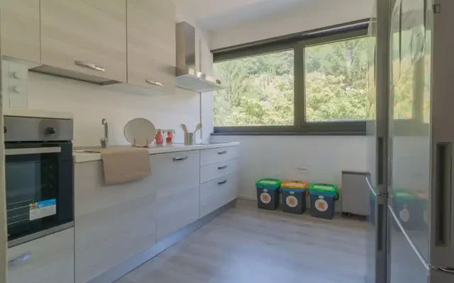Ensuite single bedroom in North Trento 2
