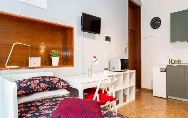 Appartamento in  Via Pollaiuolo 4