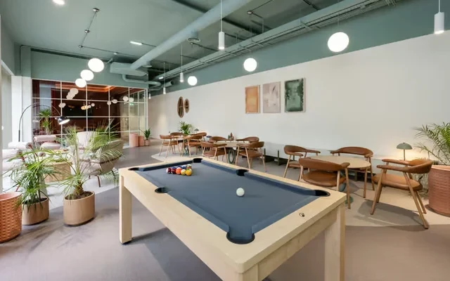 Foundry Courtyard - Glasgow student accommodation - Pool Table