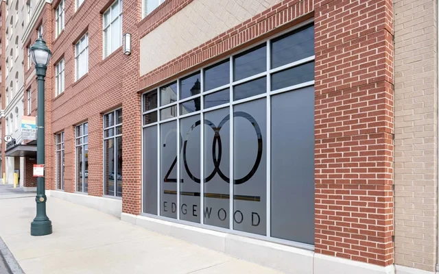 200 Edgewood 4