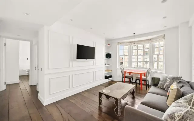 Whiteheads Grove, London, SW3 3HJ 2