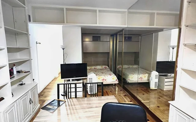 Plaza de San Juan de la Cruz 1