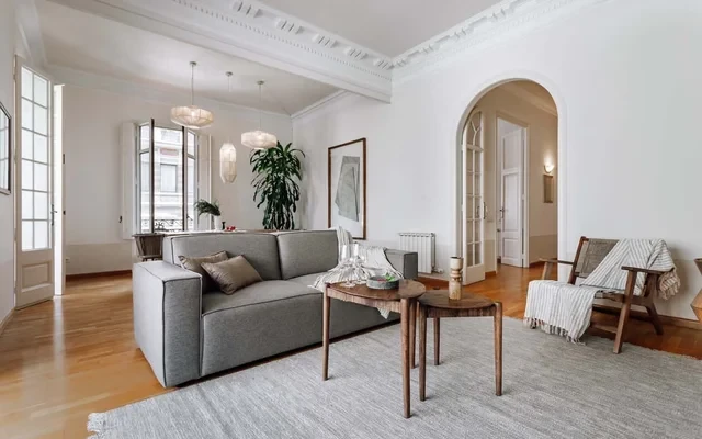Vico - 4 bedrooms and office in Eixample Dreta 1