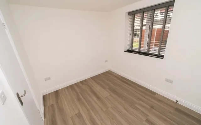 LH-Stag Lane 2