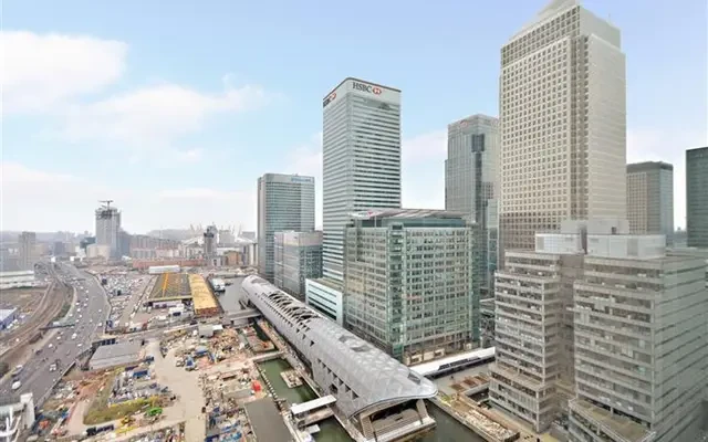 No. 1 West India Quay, Hertsmere Road, London, E14 4EG 2