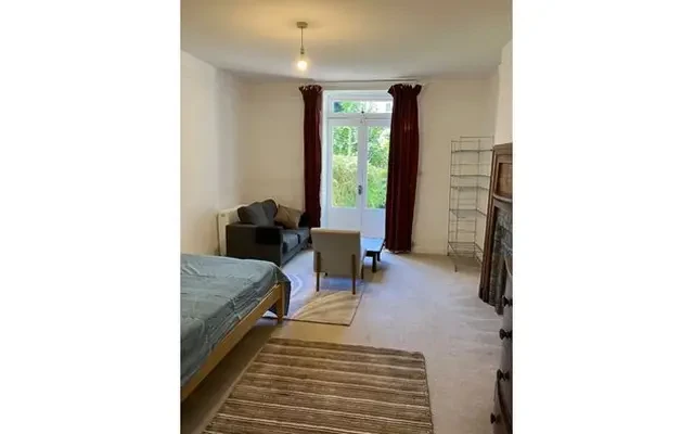 6-28 Canynge Square, Clifton, Bristol, Avon, England, BS8 3 4