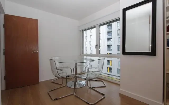 apartment near 25 Barge Walk 0