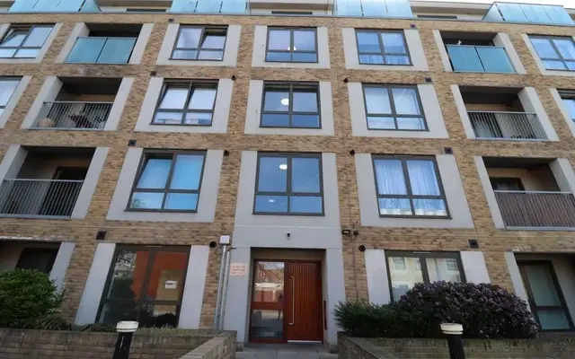 apartment near Ariel Apartments,1 Crediton Road 1