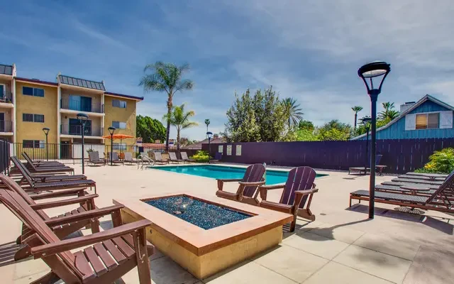 Villas of Pasadena 4
