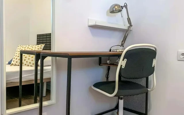 AT3 - Carrer de l'Antiga Travessera L'Hospitalet de Llobregat 08906 Spain 2