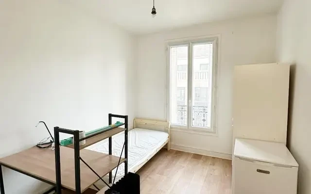 Levallois-Perret 92e·16m²·F1·Studio·With furniture 0