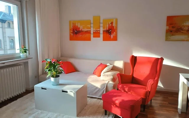 Beautiful quiet full serviced flat - excellent location 0