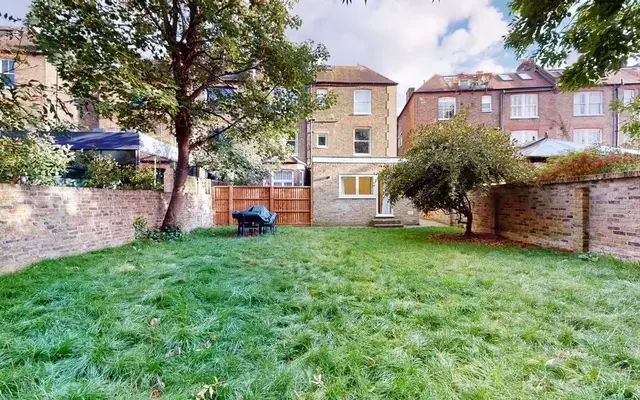 Canfield Gardens 13299# 4