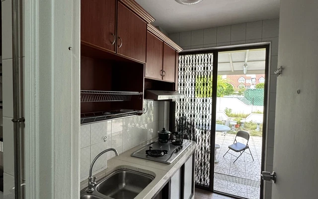 10 Springwood Avenue - Cosuites A 3