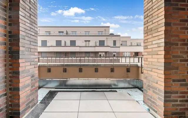 Unfurnished 1-bedroom flat with loggia a short drive from the City Marina Rummelsburg 0