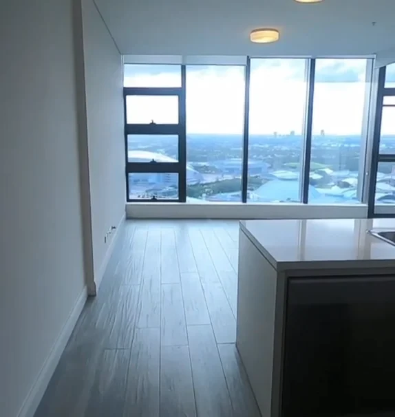 1 Australia Ave