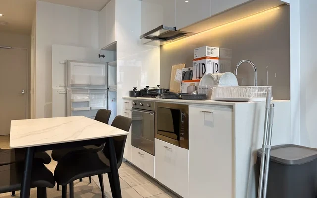 263 Franklin Street 4