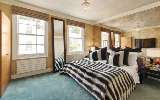 The Walton Townhouse - London student accommodation - 2 Bedrooms 2 Bathrooms