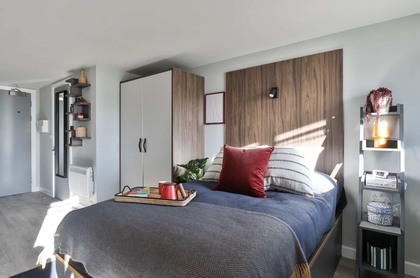 Premium Smaller Studio - Park View