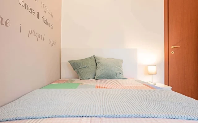 VIA SASSETTI 17 <br> PRIVATE ROOM S1 3